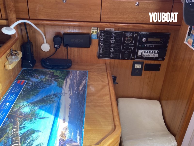 bateau-bavaria-30-cruiser-10079852-yb