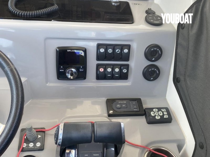 bateau-jeanneau-cap-camarat-90-cc-10066447-yb